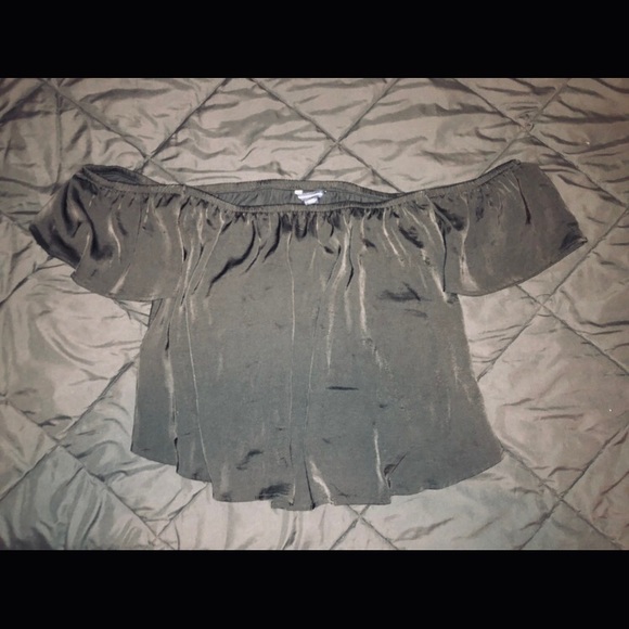 American Eagle Outfitters Tops - Off-The-Shoulder Silky Top